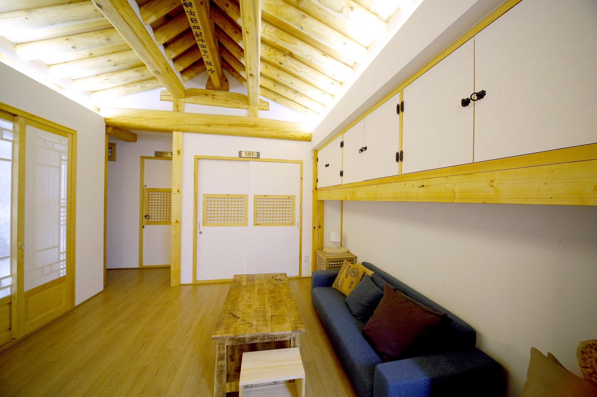 Hanok 24 Guesthouse Gyeongbokgung Seoel Buitenkant foto