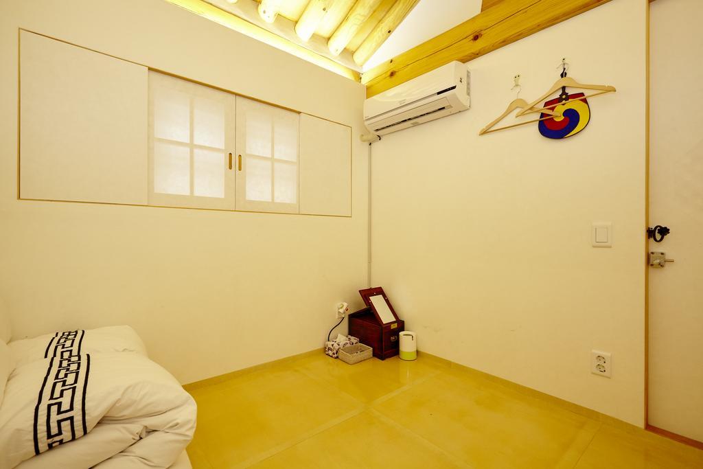 Hanok 24 Guesthouse Gyeongbokgung Seoel Buitenkant foto