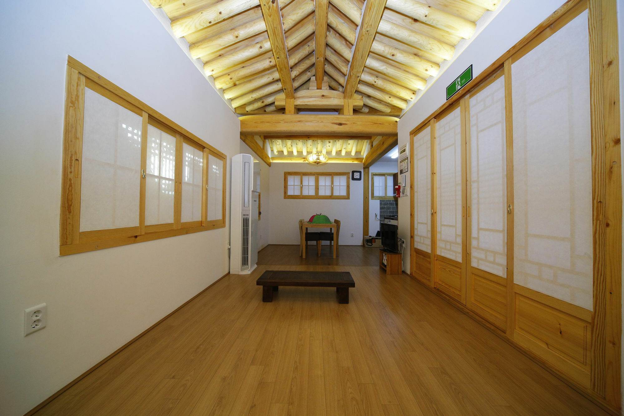 Hanok 24 Guesthouse Gyeongbokgung Seoel Buitenkant foto